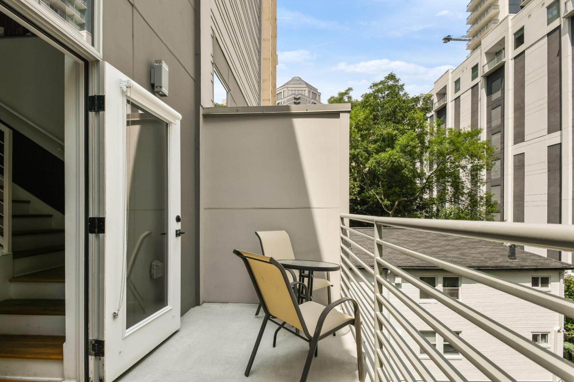 Stupendous Heart Of Piedmont Park Two Story Loft Apartment Atlanta Exterior foto